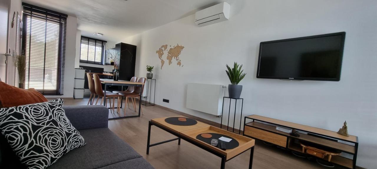 Casa Del Bosque Apartment Масмехелен Екстериор снимка